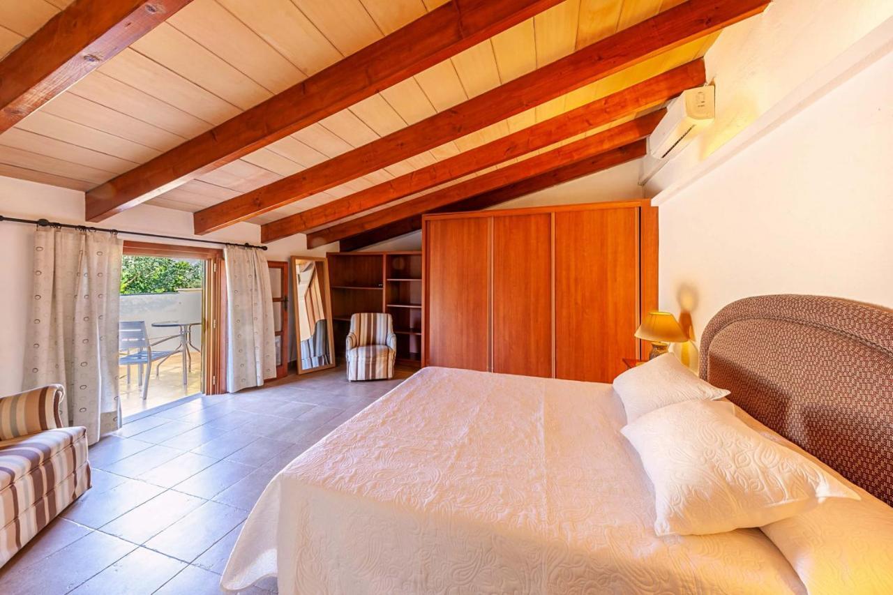 Villa Mala Garbo By Sealand Villas Pollença Exteriör bild